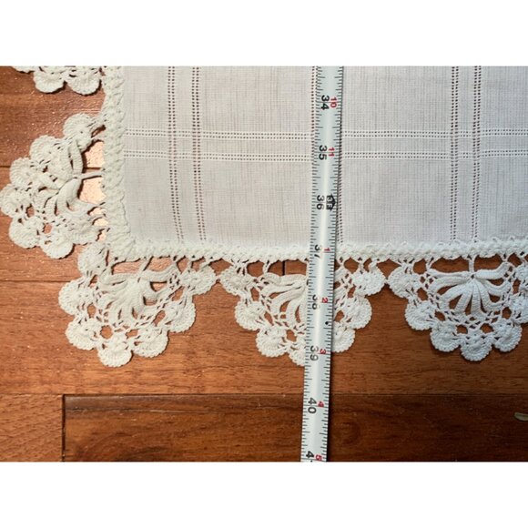 Elegant White Lace Trimmed Table Runner - 36"x15" - Set of 2 - Picture 8 of 11